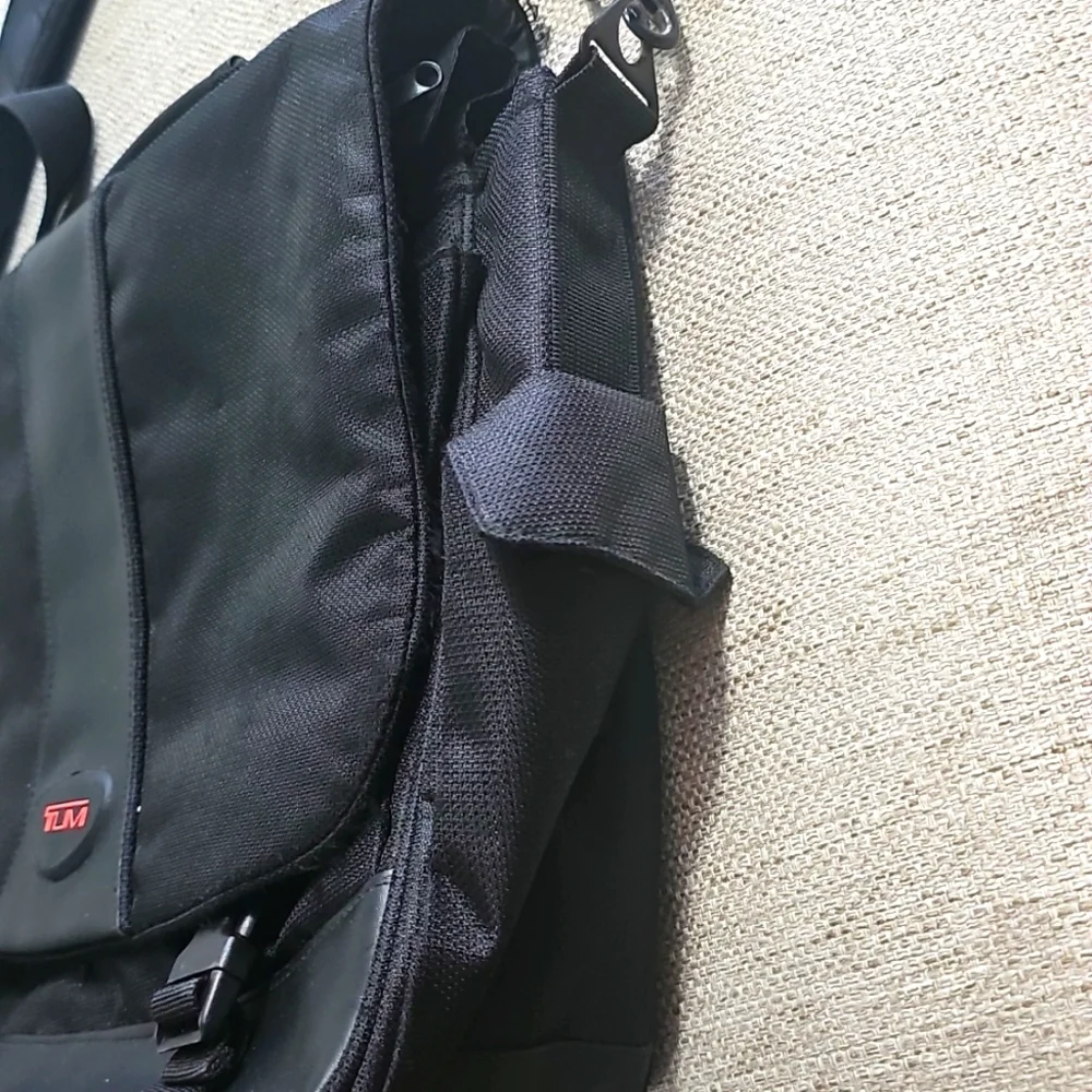 Tumi Balistic Nylon Briefcase Messenger Laptop Bag Black Crossbody Large